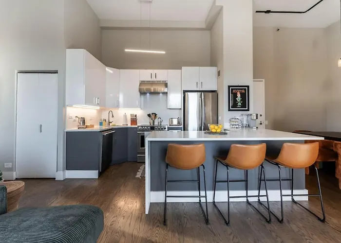 Downtown Penthouse 3bd Views Parking Gym #2 * Chicago