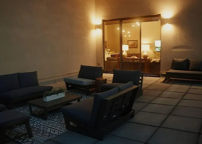 Downtown Penthouse 3bd Views Parking Gym #2 Appartement