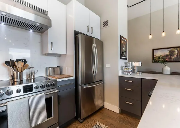 Downtown Penthouse 3bd Views Parking Gym #2 Appartement *