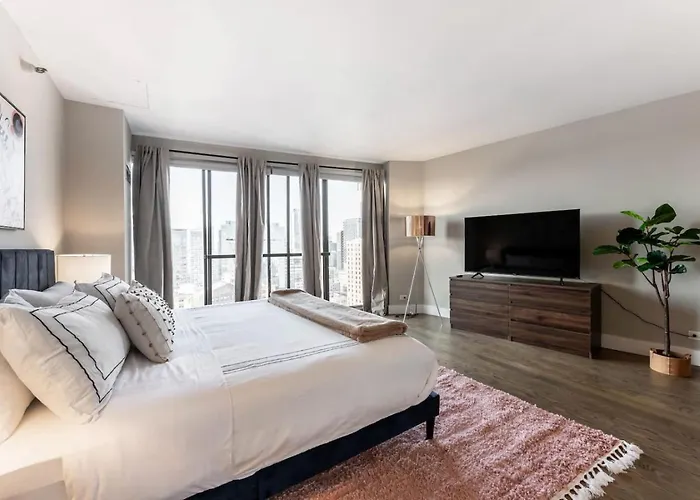 Downtown Penthouse 3bd Views Parking Gym #2 Appartement *